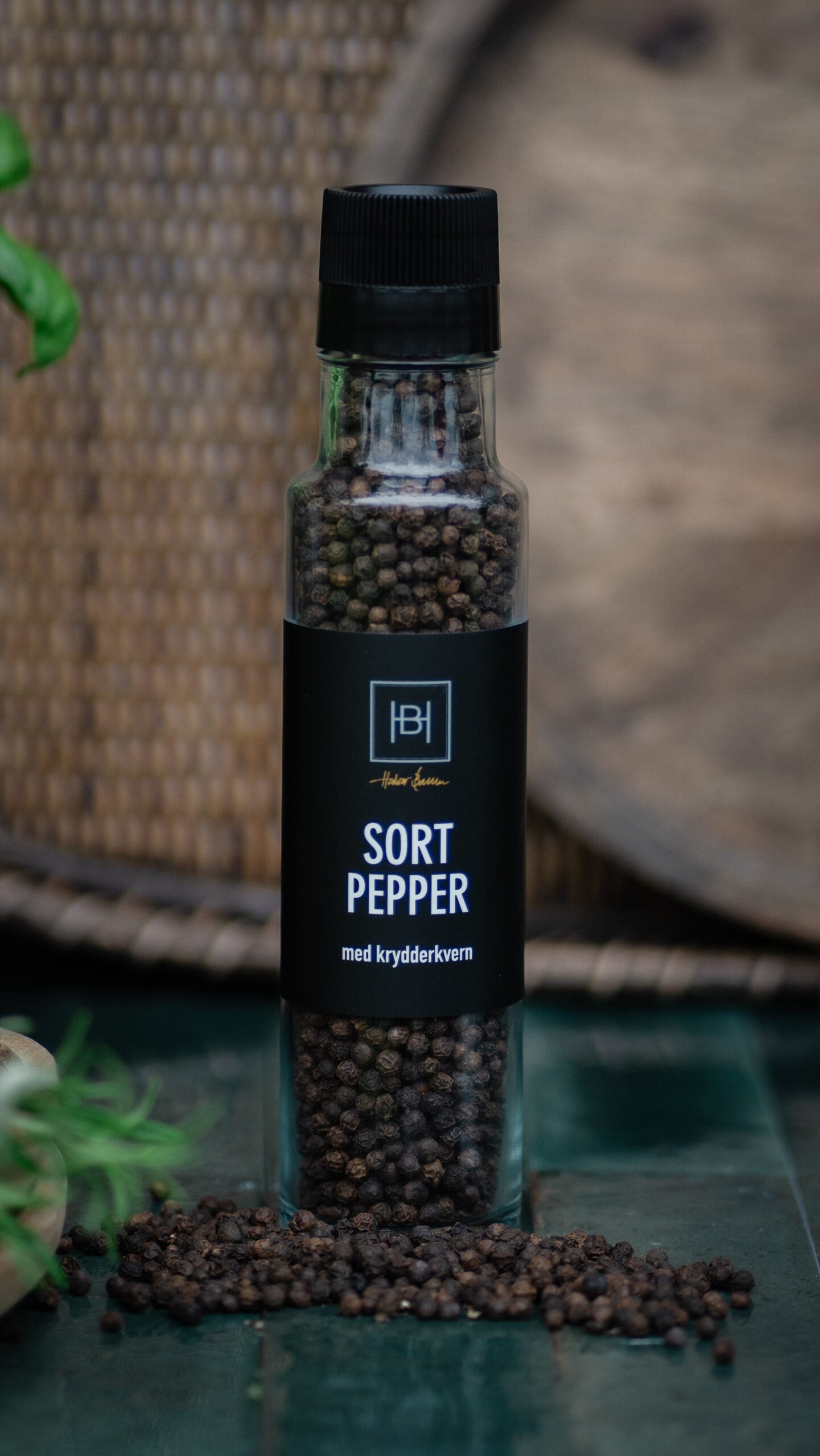 Halvor Bakke Sort Pepper- Eksklusiv krydderkvern med hel svart pepper
